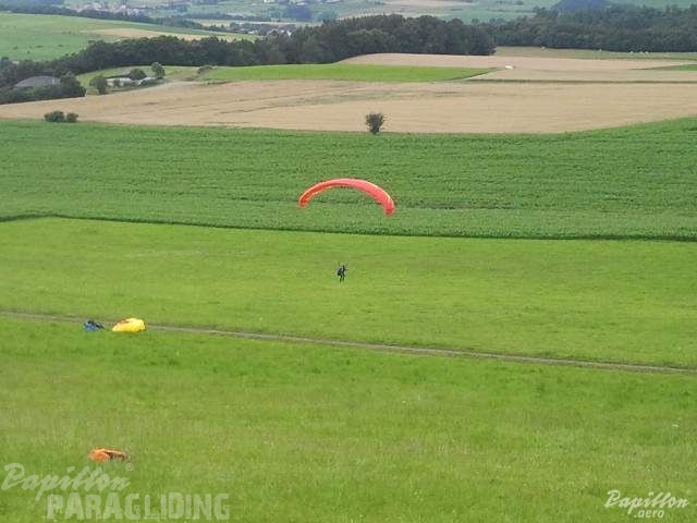 2012 ES.30.12 Paragliding 020