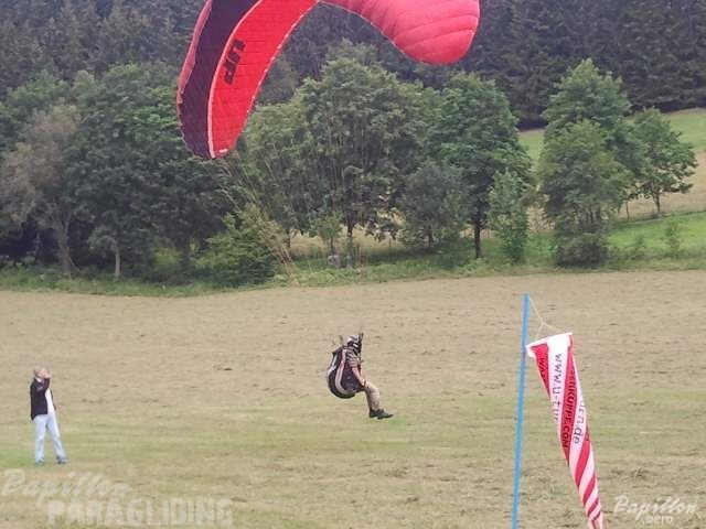 2012 ES.30.12 Paragliding 089
