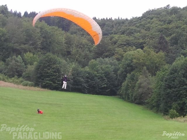 2012_ES.32.12_Paragliding_057.jpg