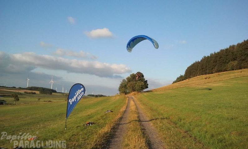 2012_ES.36.12_Paragliding_046.jpg