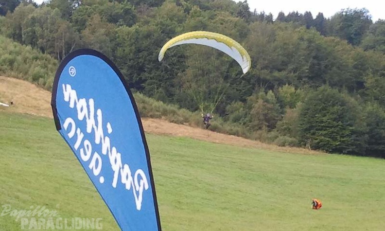2012 ES.36.12 Paragliding 095
