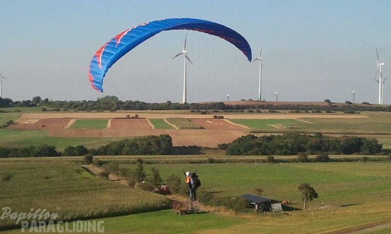 2012_ES.37.12_Paragliding_016.jpg