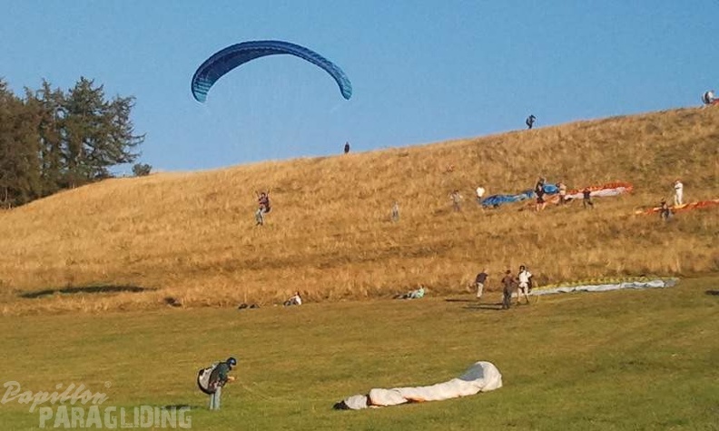 2012 ES.37.12 Paragliding 034