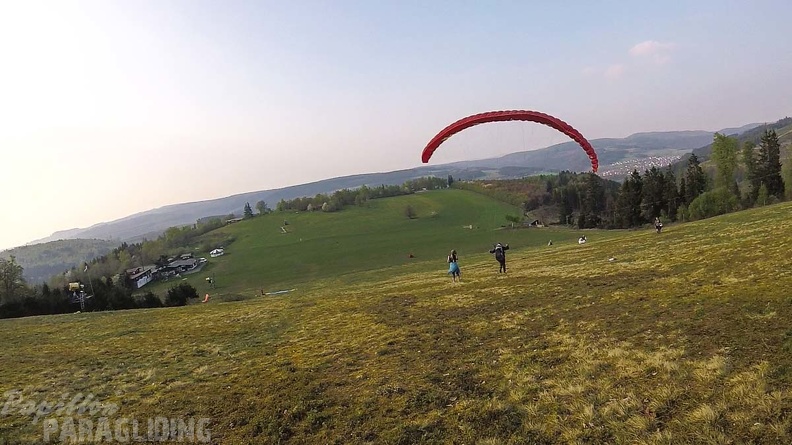 ES17.18 Paragliding-131