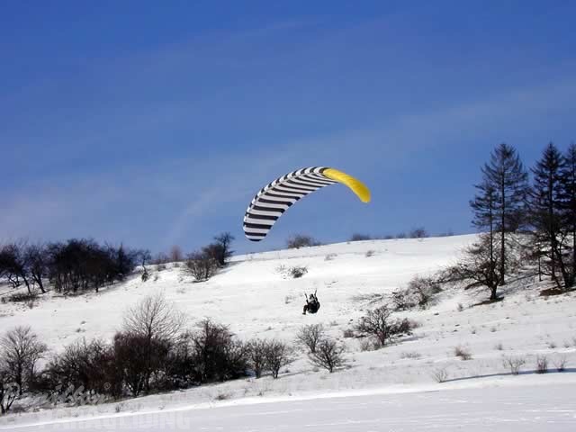 2005_K03.05_Wasserkuppe_Paragliding_010.jpg