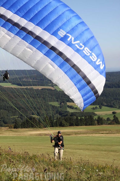 2009 RK32.09 Wasserkuppe Paragliding 055