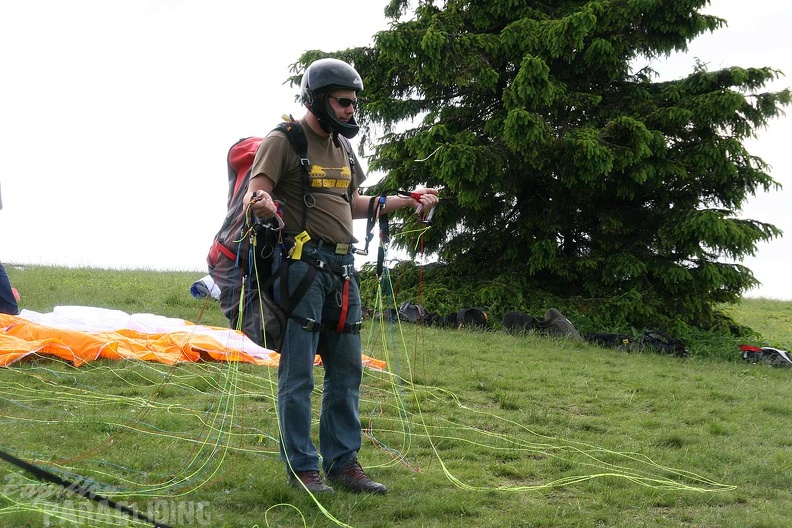 2010 RK24.10 Wasserkuppe Paragliding 034