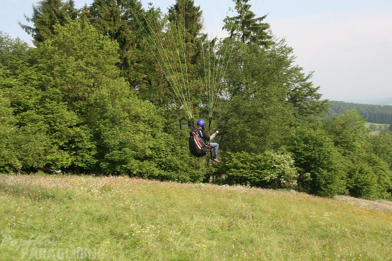 2010 RK24.10 Wasserkuppe Paragliding 085