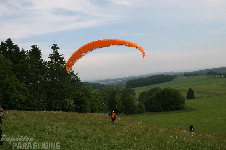2010 RK24.10 Wasserkuppe Paragliding 121