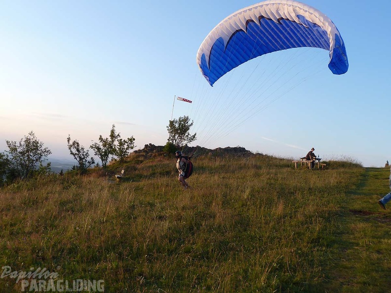 2010 RK28.10 Wasserkuppe Paragliding 064