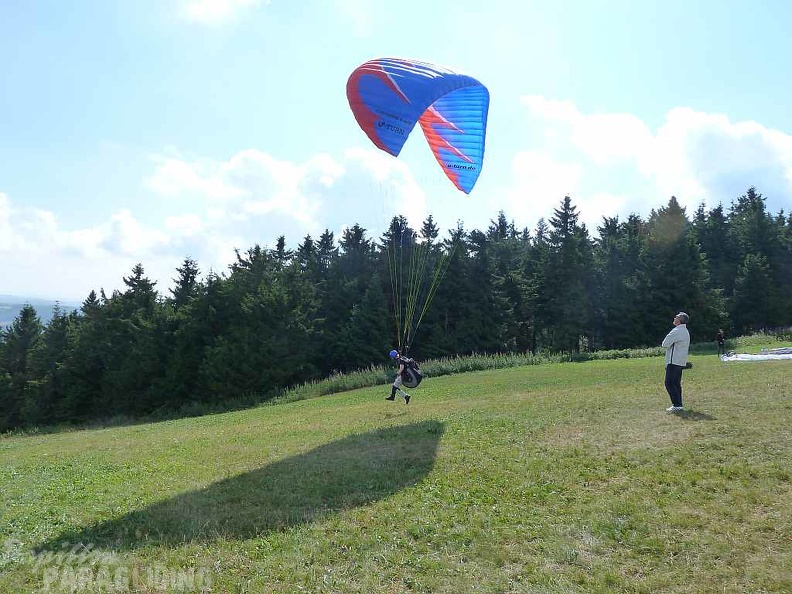 2010 RK28.10 1 Wasserkuppe Paragliding 023