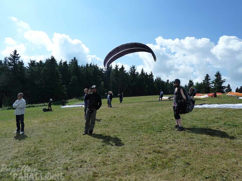 2010 RK28.10 1 Wasserkuppe Paragliding 025
