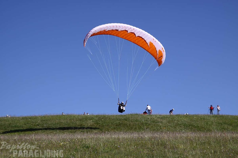 2010 RK RS26.10 Wasserkuppe Paragliding 055