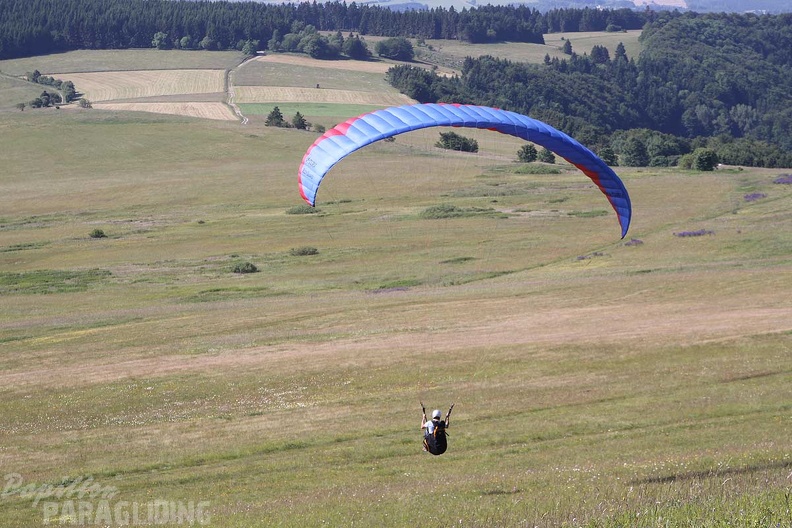 2010 RK RS26.10 Wasserkuppe Paragliding 096