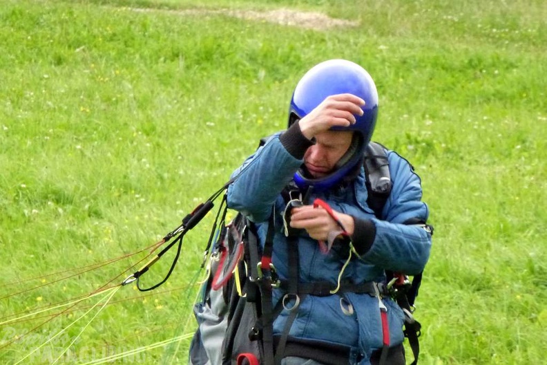2011_RK27.11_Paragliding_Wasserkuppe_024.jpg