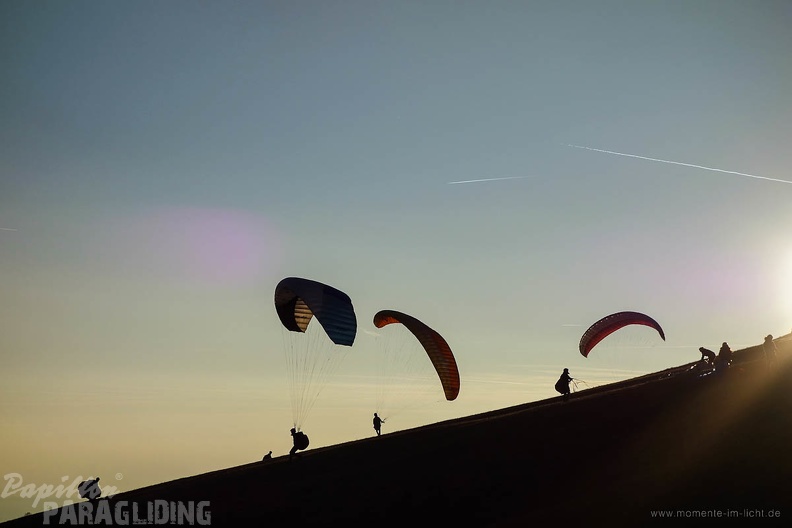 jeschke_paragliding-1.jpg