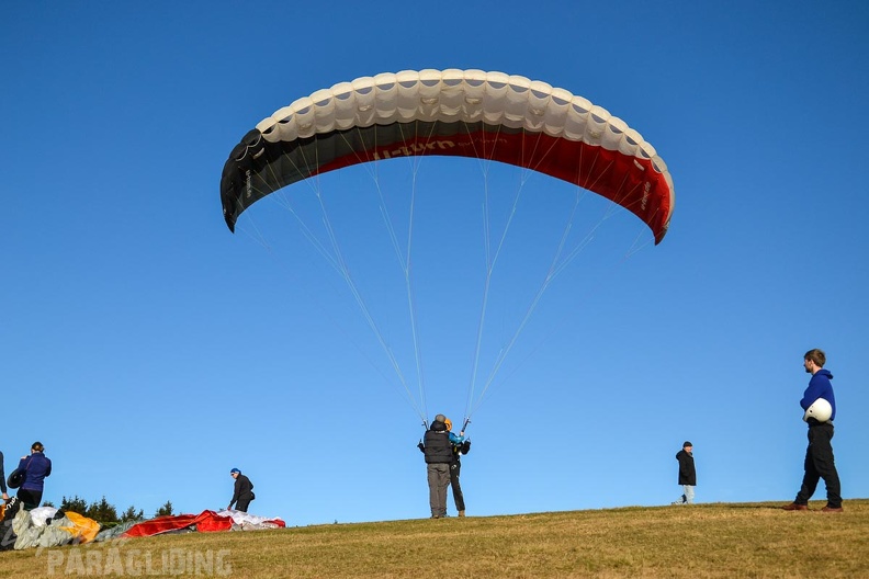 rk53.15-paragliding-138