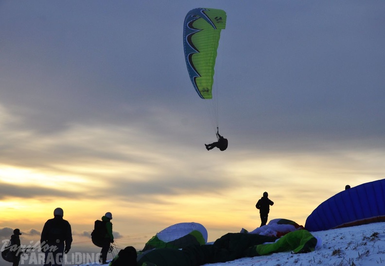 2015-01-18_RHOEN_Wasserkuppe_Paraglider-Schnee_cFHoffmann_076_02.jpg
