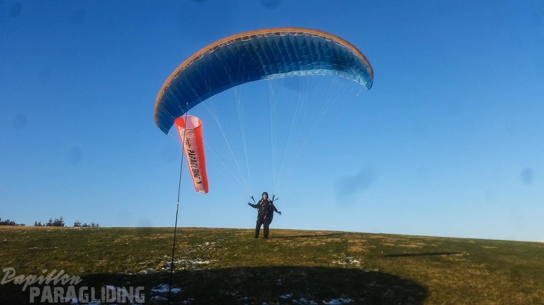 RK17.16 Paragliding-147