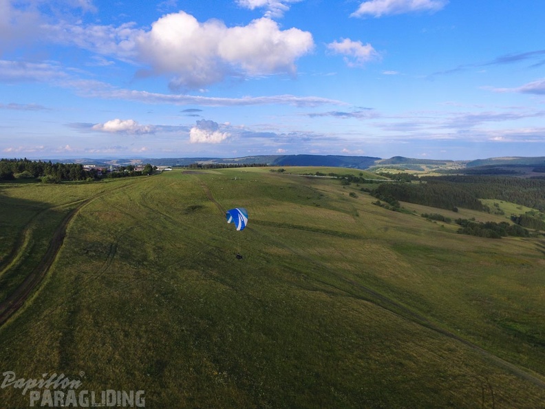 RK26.16_Paragliding-1098.jpg