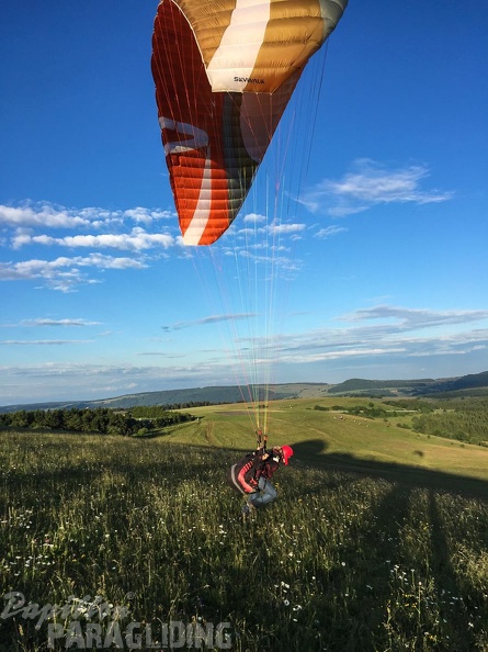 RK26.16 Paragliding-1396