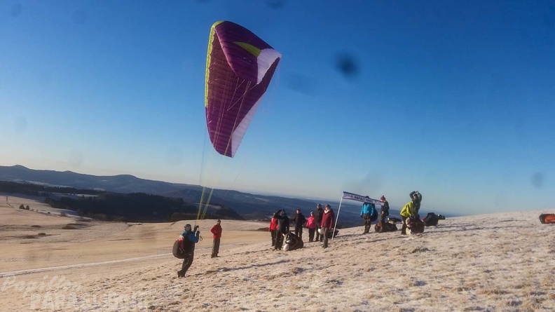 RK1.17 Winter-Paragliding-105