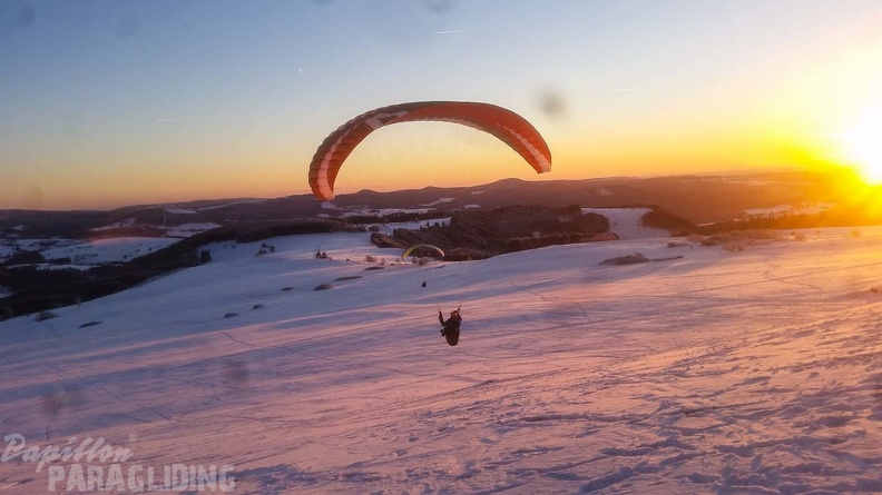 RK1.17 Winter-Paragliding-196