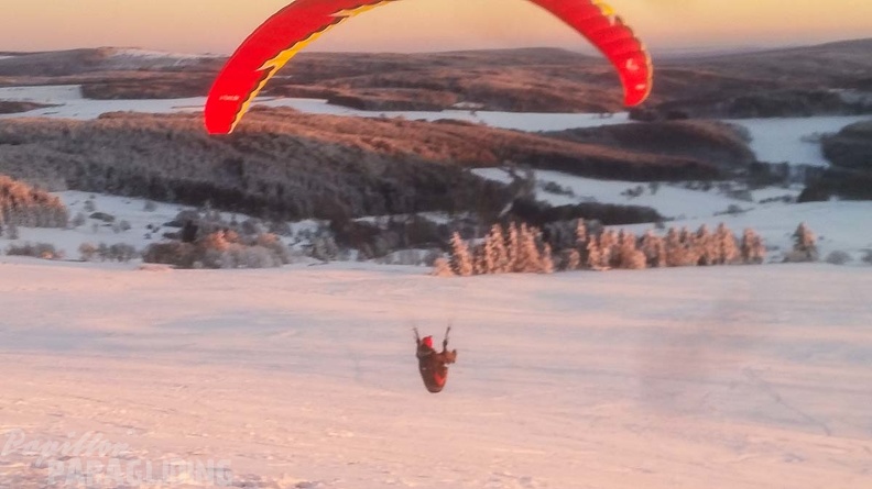 RK1.17 Winter-Paragliding-201