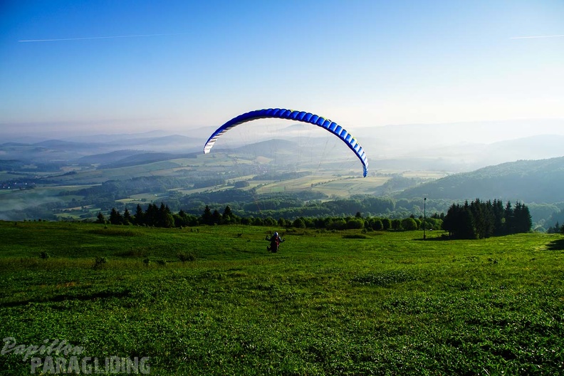 RK21.17 Paragliding-368