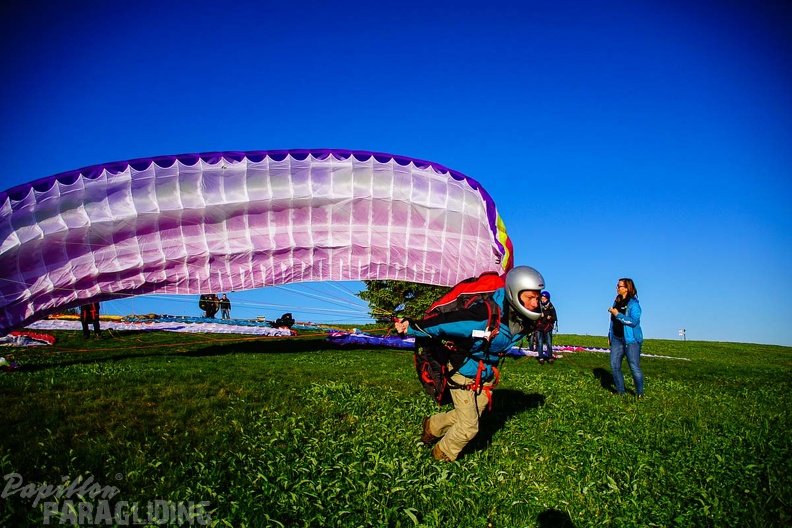 RK21.17 Paragliding-380