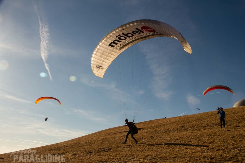 RS15.18_Suedhang_Paragliding-Wasserkuppe-458.jpg