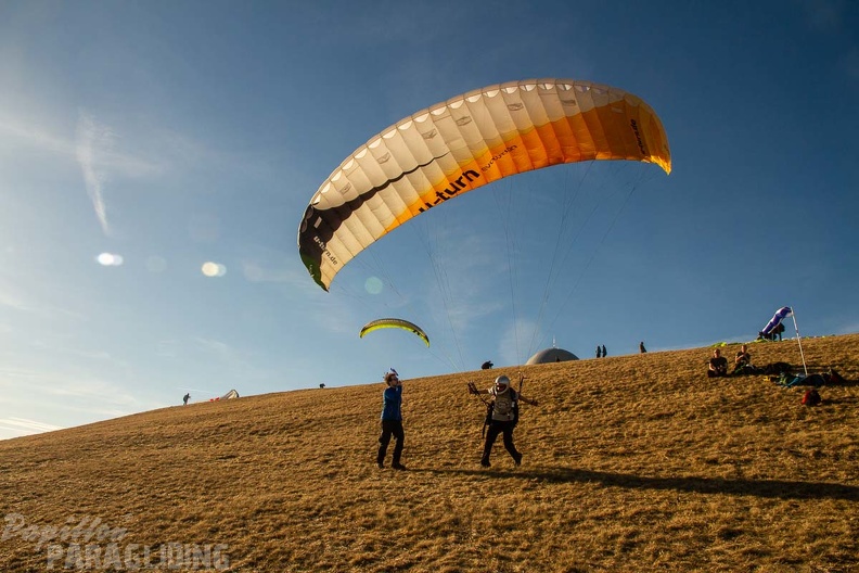 RS15.18_Suedhang_Paragliding-Wasserkuppe-678.jpg