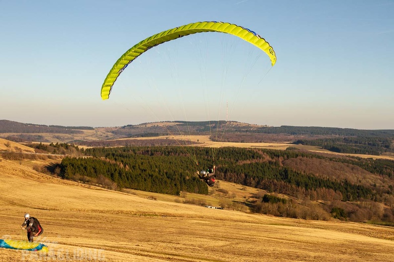 RS15.18_Suedhang_Paragliding-Wasserkuppe-770.jpg