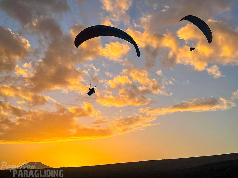 FLA50.21-Paragliding-Lanzarote-109.jpg