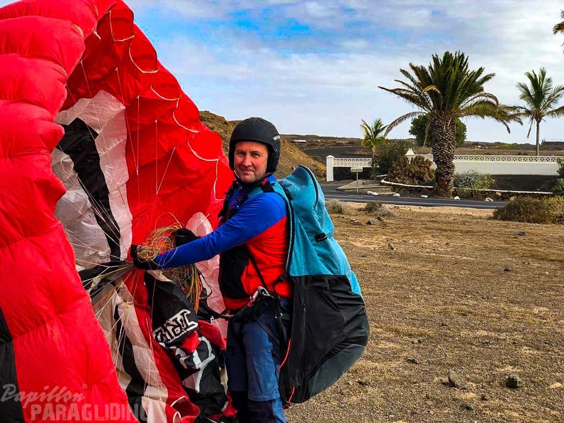 FLA50.21-Paragliding-Lanzarote-105