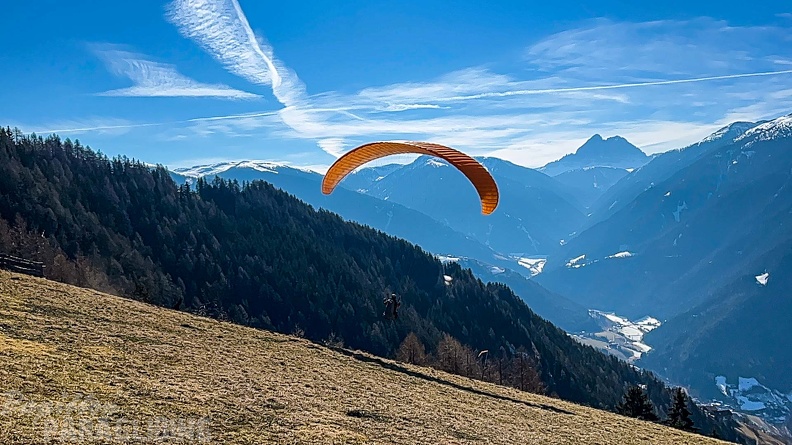 dh11.22-luesen-paragliding-145.jpg