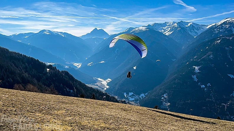dh11.22-luesen-paragliding-148