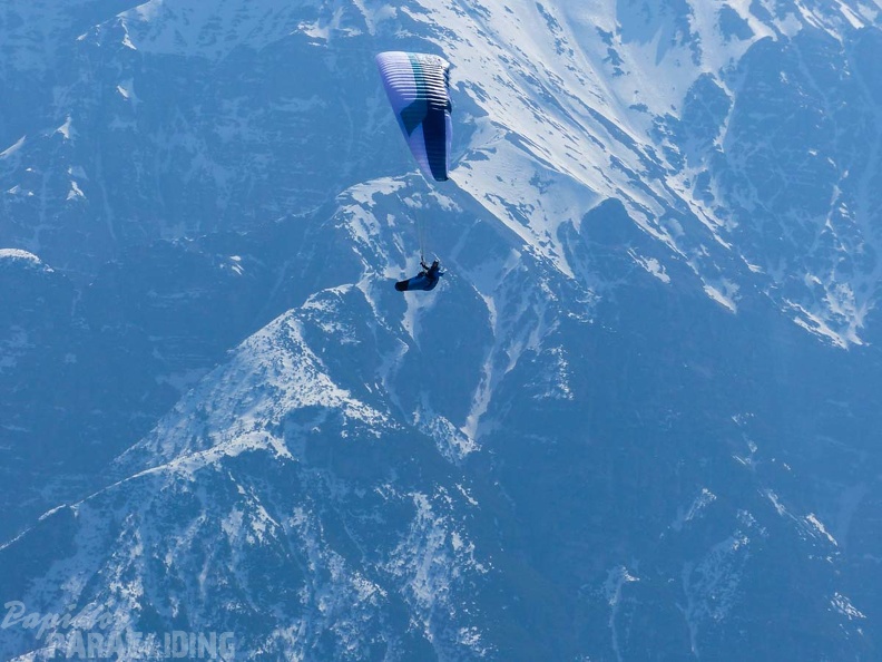 as12.22-paragliding-stubai-104.jpg