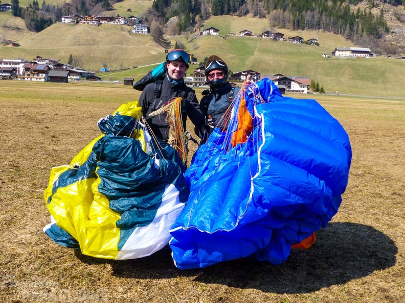 as12.22-paragliding-stubai-142.jpg