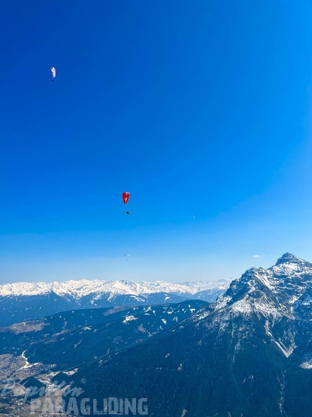 as12.22-paragliding-stubai-162.jpg