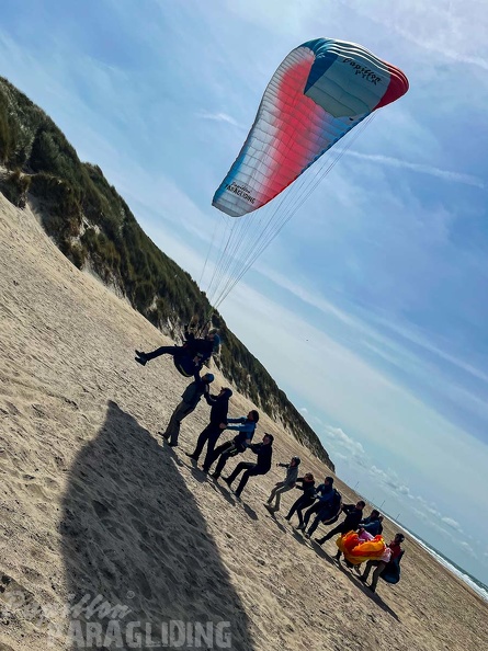 FZ19.22-zoutelande-paragliding-112