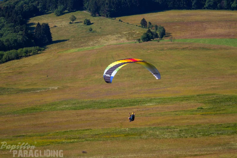 wasserkuppe-paragliding-suedhang-23-06-25.jpg-152.jpg