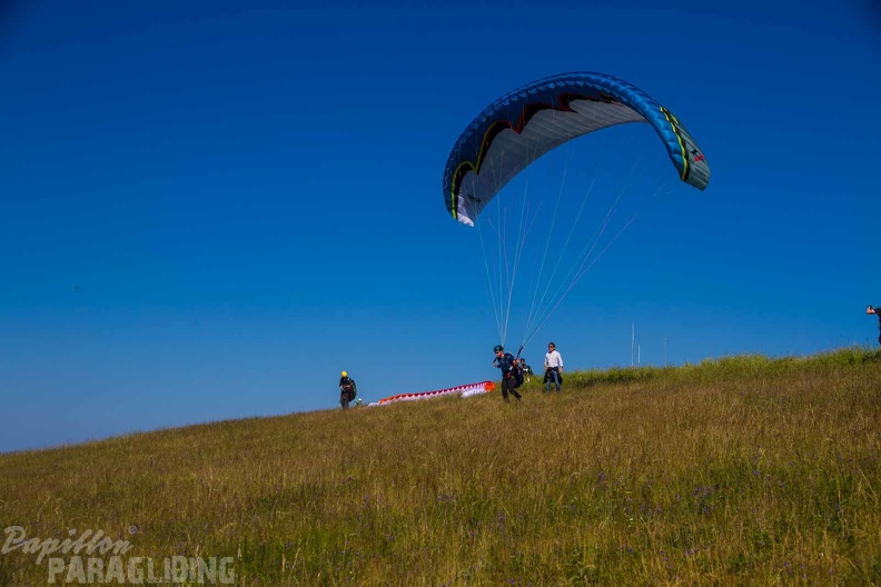 wasserkuppe-paragliding-suedhang-23-06-25.jpg-107