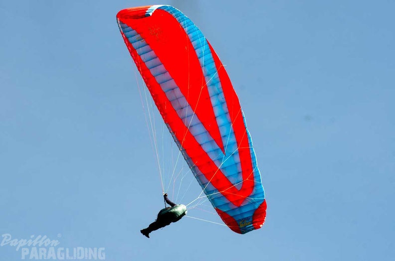 dh32.23-luesen-paragliding-232