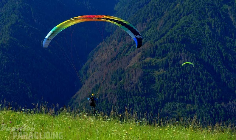 dh32.23-luesen-paragliding-108