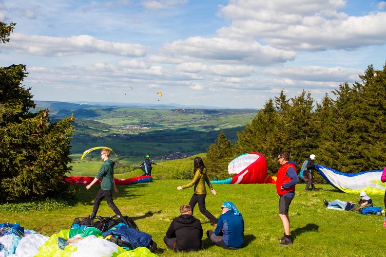 abtsrodaer-kuppe-paragliding-2024-05-09-274