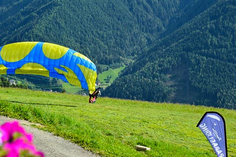 DH33.16-Luesen Paragliding-1074
