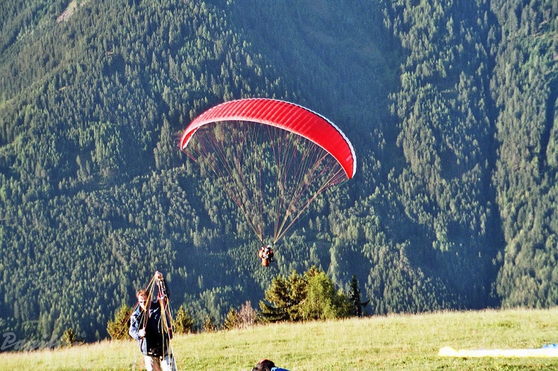 2005_D17.05_Paragliding_Luesen_021.jpg