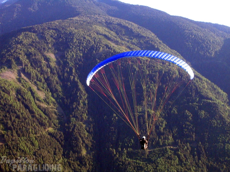 2005 D5.05 Paragliding 189