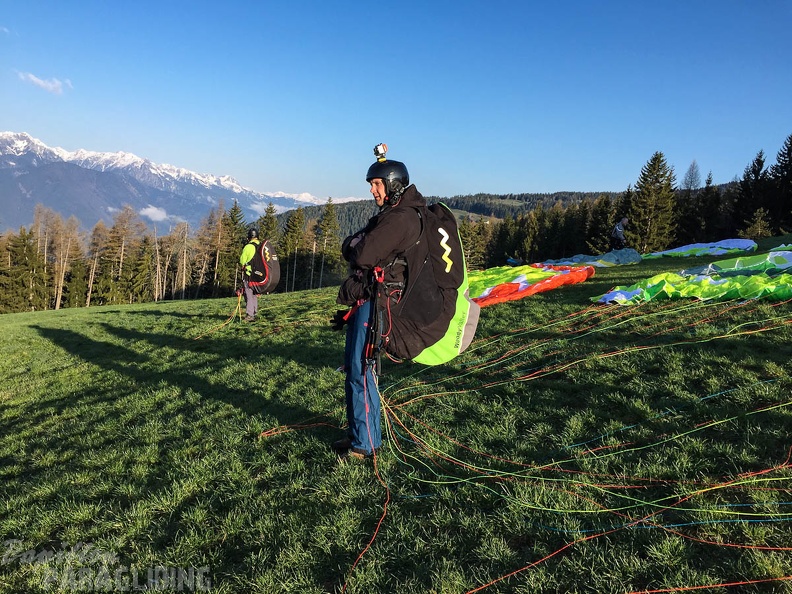 DH17 15 Luesen-Paragliding-1017